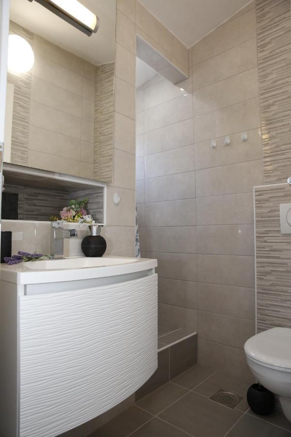 וודיצה Apartments Stonehouse מראה חיצוני תמונה
