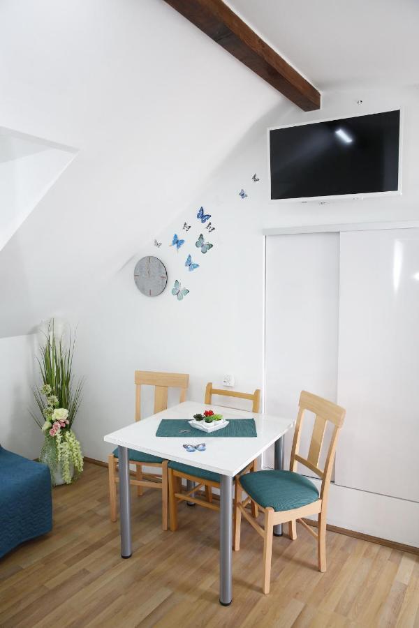 וודיצה Apartments Stonehouse מראה חיצוני תמונה