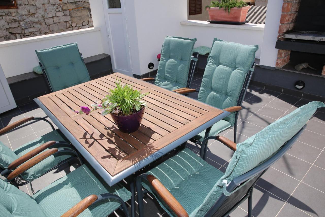 וודיצה Apartments Stonehouse מראה חיצוני תמונה